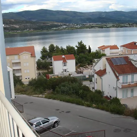 Z&e Apartman *