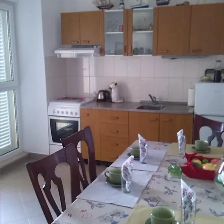 Z&e Apartman *