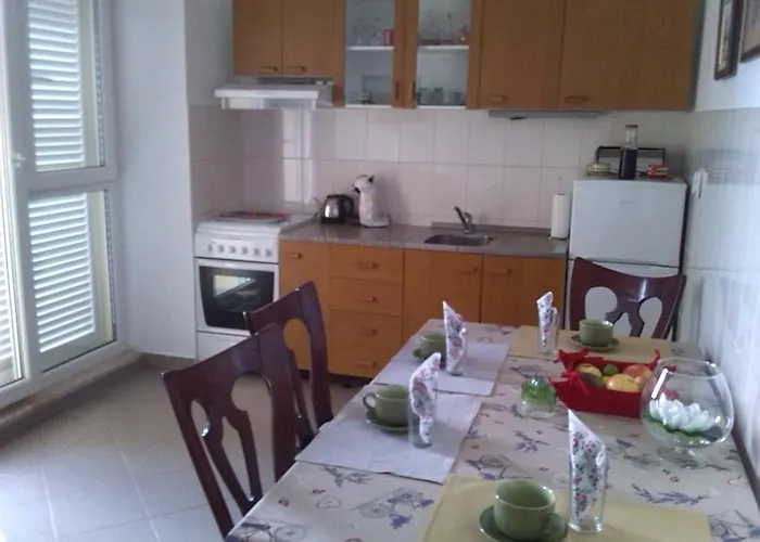 Z&e * Trogir