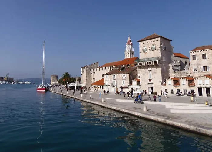 Z&e * Trogir