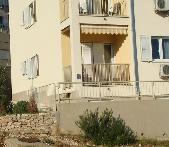 Z&e * Trogir