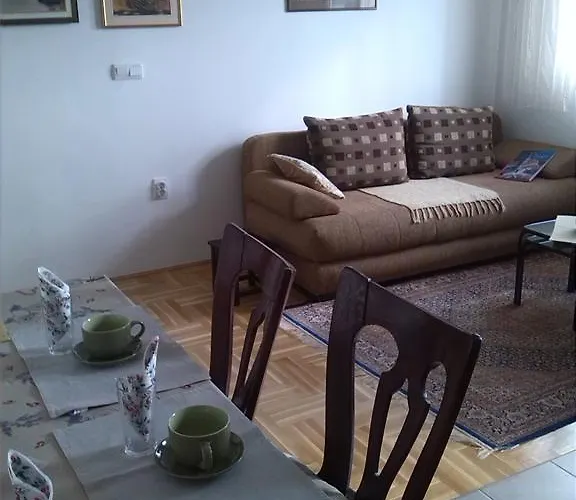 Z&e * Trogir