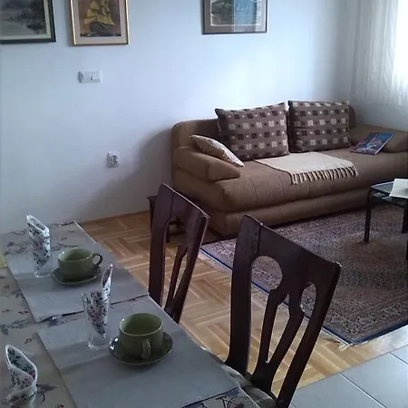 Z&e * Trogir